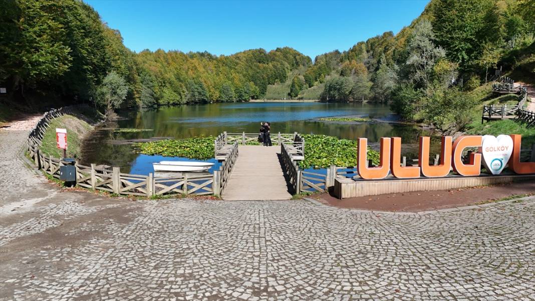 Sonbahar renkleriyle büyüleyen ünlü park rekora koşuyor 10